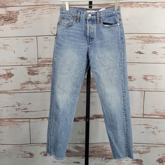 Levi's Premium Wedgie High Rise Jean Raw Hem Size 25 - Picture 1 of 11